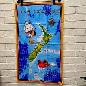 New Zealand fabric map about captain cook